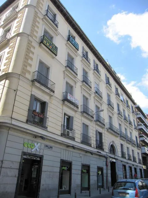 Hostal Vázquez de Mella -Gran Via -