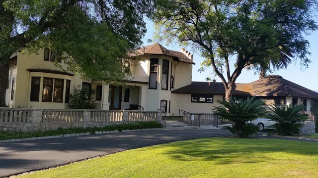 El Carmelo Retreat House Gift Shop