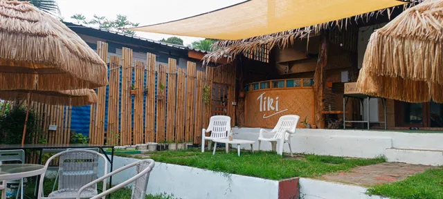 Tiki Bar-KanTiang - Wellness Guesthouse and Laundry service