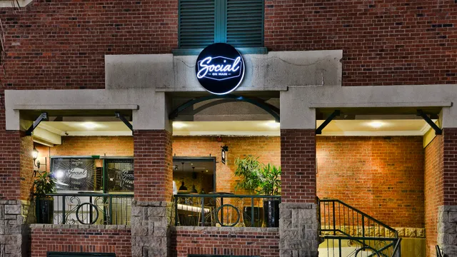 Social On Main - Bryanston