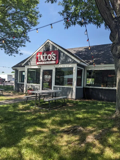 Brattleboro North Shopping Plaza Shopping Center