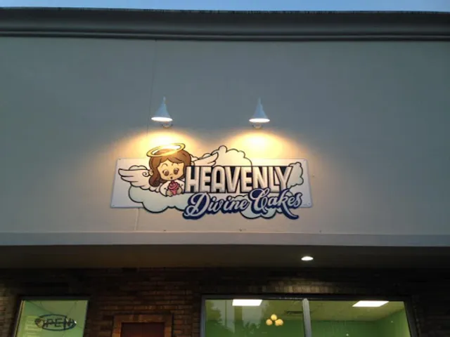 Heavenly Divine Cakes/Daylight Donuts