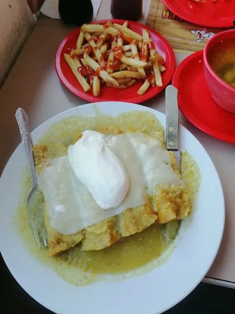 Tosti Chicken Suc. Solidaridad