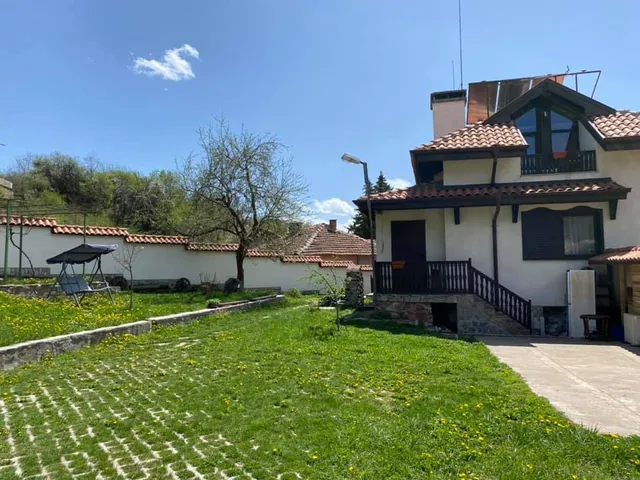Zelenigrad Guest House