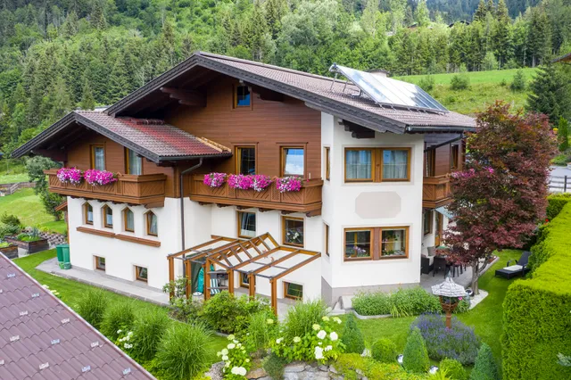 Ferienhaus Eva Flachau Josef und Helga Oebster