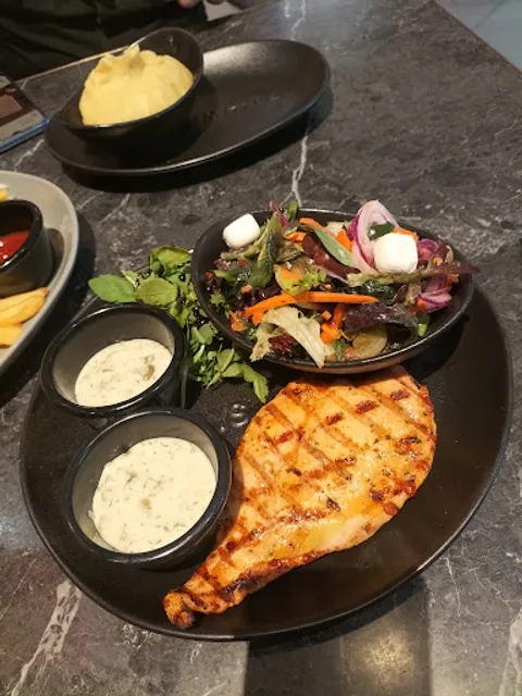 RASHAYS - Broadmeadows