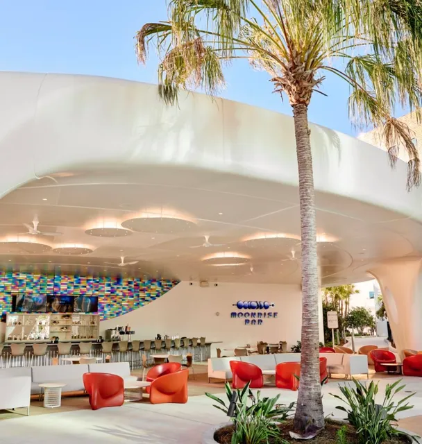 Moonrise Bar and Moonrise Grill