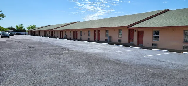 American Inn Cleburne