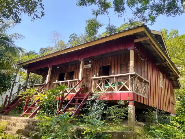 Blondies Bungalows & Villas