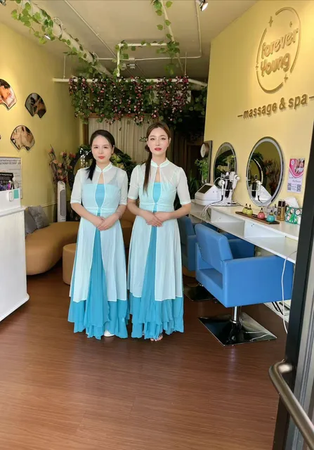 Waikiki Forever Young Massage & Spa