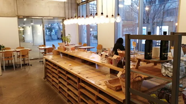 オルトズベーカリーカッセス