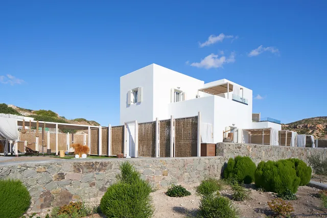 Volcano Luxury Suites Milos