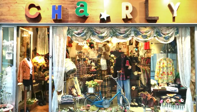 CHA.RLY Vintage&flowers