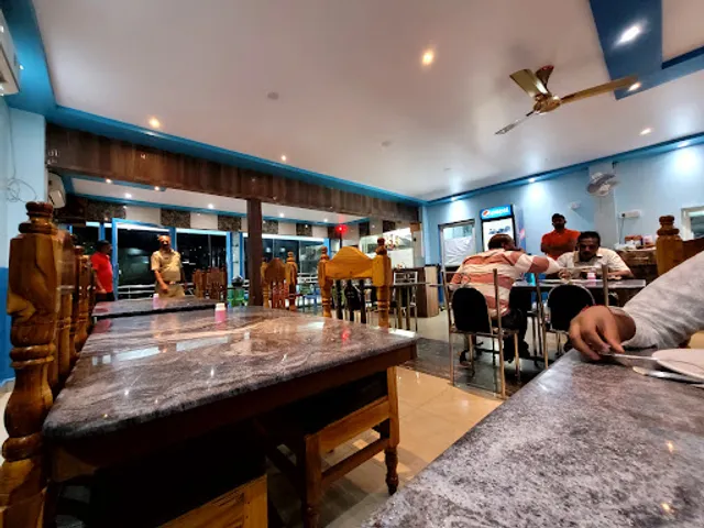 Pakwaan Family Restaurant