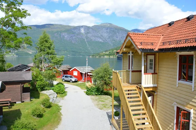 Nesset Fjordcamping Olden