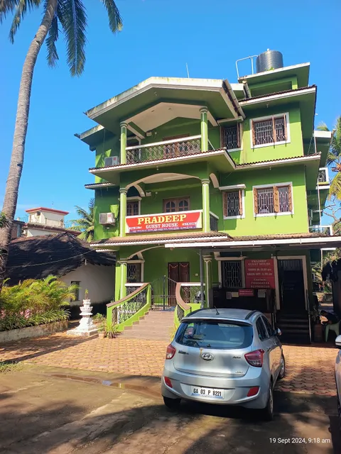 Super OYO Pradeep Guest House Near Baga Beach