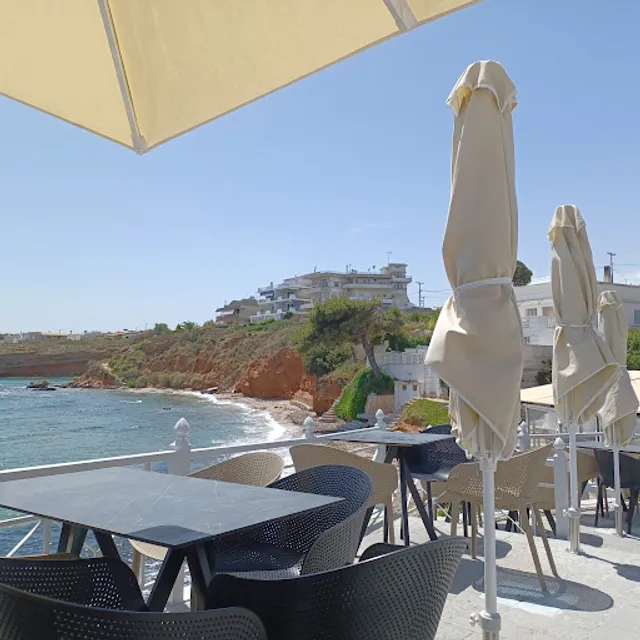 SIAMA Mati bar & restaurant