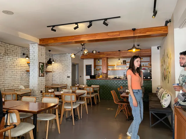 Poiká Breakfast & Cafe