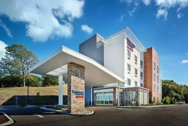 Fairfield by Marriott Inn & Suites Monaca