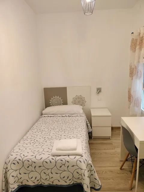 Pensión Cuatro Torres