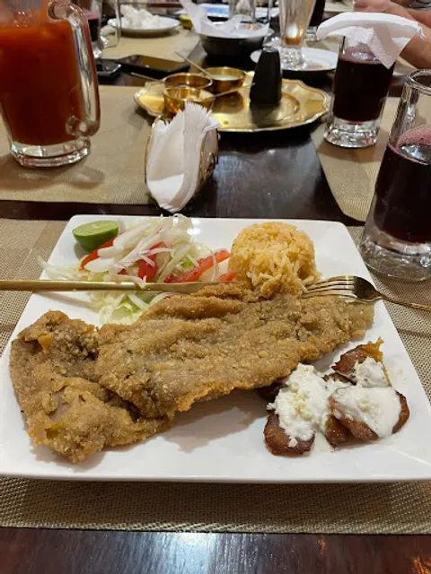 Restaurante y Mariscos YAYOS