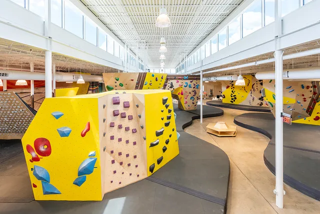 Crux Climbing Center Central