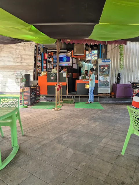 Urban Chill - The Foodie Life