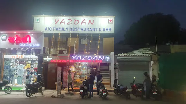 Yazdan Bar & Restaurant