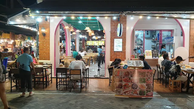 Sawasdee Thai Restaurant at Asiatique The Riverfront ร้านอาหารไทย สวัสดี โครงการเอเชียทีค โกดัง 6