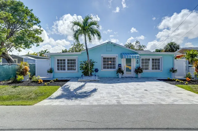 The Blue Key Cottage LLC