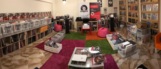 Vinyl store & cafe