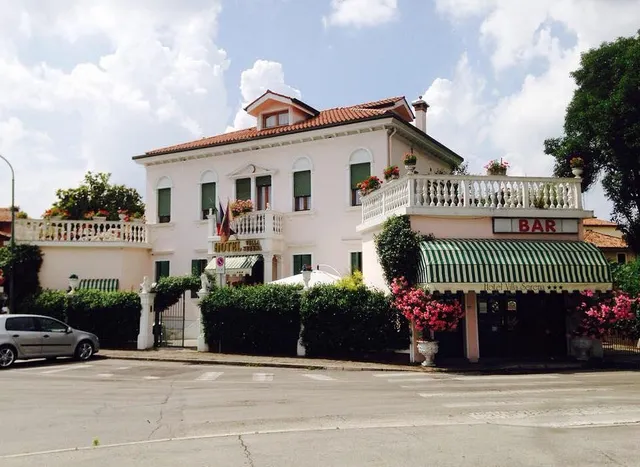 Albergo Villa Serena