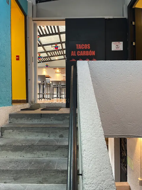 Taquería los Auténticos