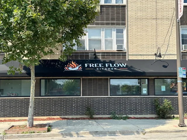 Free Flow Kitchen