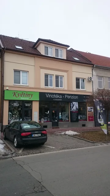 VÍNO HRUŠKA - vinotéka a penzion Veselí nad Moravou