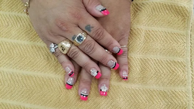 Queen Nails, Corp