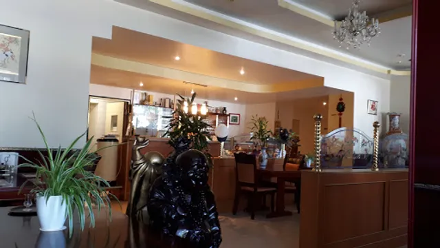 Goldene Ente / Moers