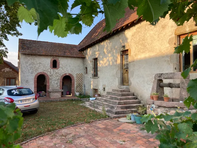 La Vigne et le Chardon