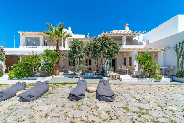 Ornos Blue Guesthouse