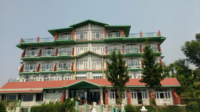 Snow hermitage resort