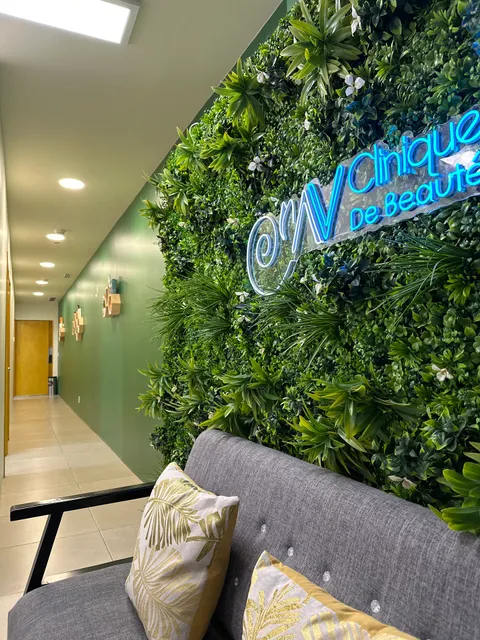 AV Clinique de Beauté