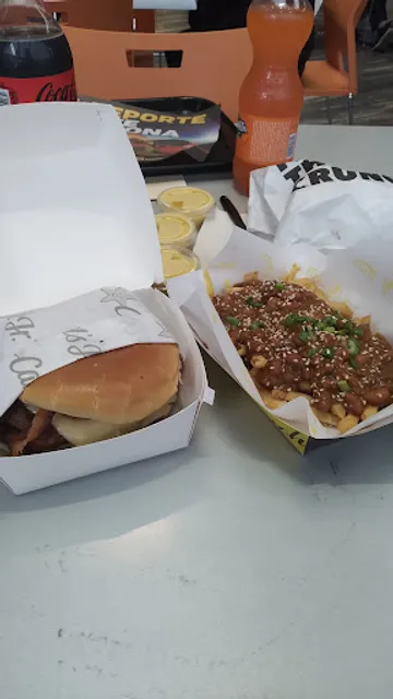 Carl's Jr. Paseo la Fe