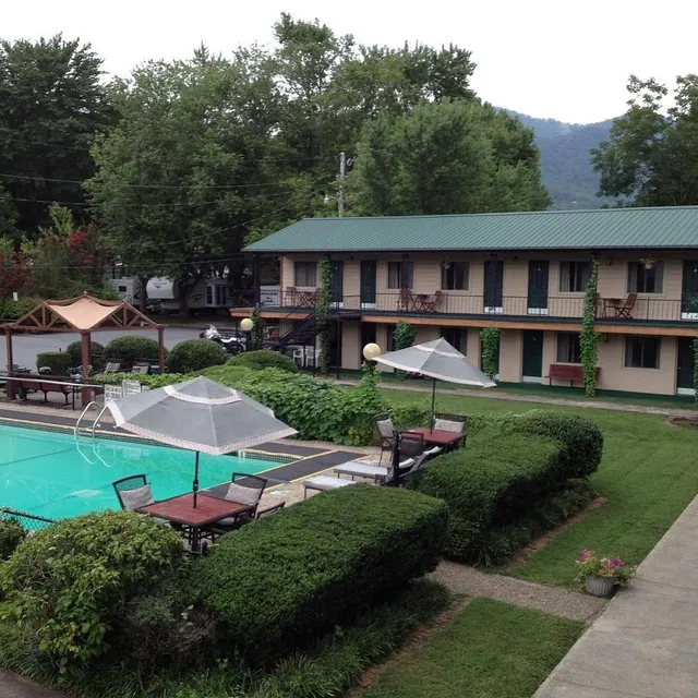 Ridge Top Motel & Campground