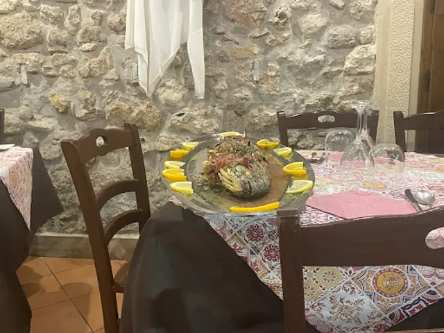 TRATTORIA DO SCOGGHIU SRLS