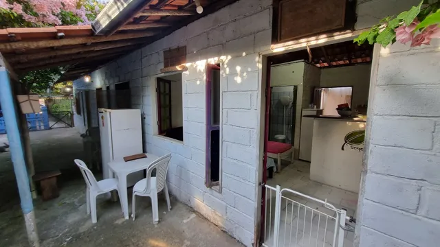 Bruxas e Bruxos - Camping e quitinetes rústicas junto à natureza