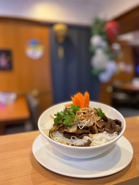 GIA NGUYEN Vietnamese Kitchen