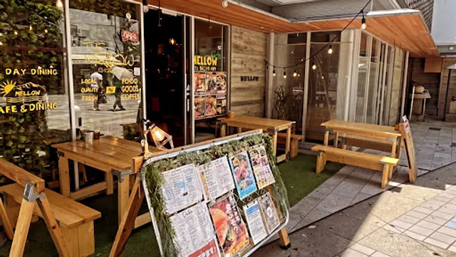 Cafe dining mellow Itami