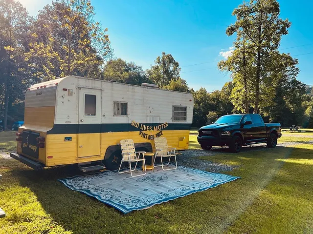 J & J's Getaway Campground & RV Park