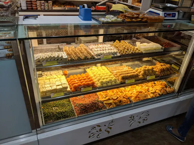 Sri Balaji Marwadi Mithai Bhandar