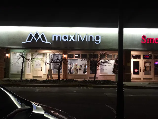 North Willow Commons